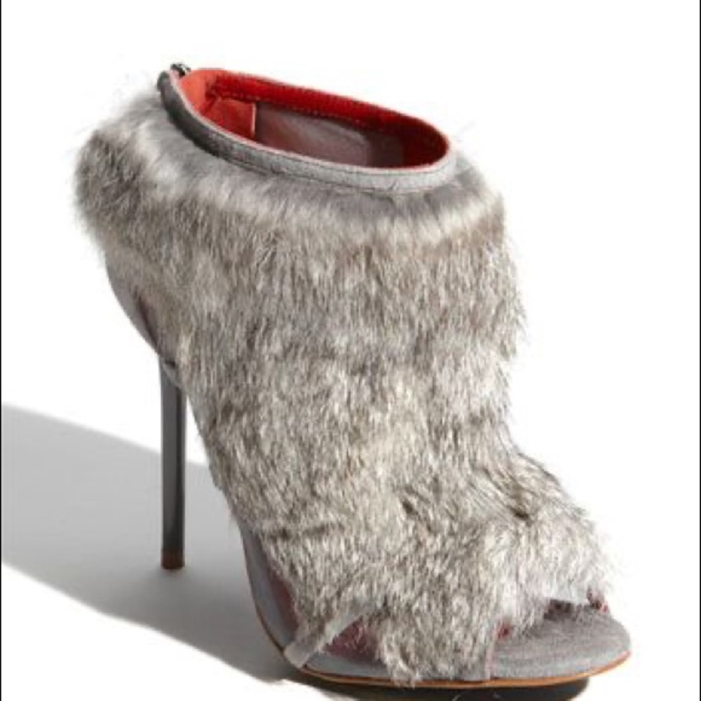 Charles Jourdan Ecliptic Gray Heels/Booties